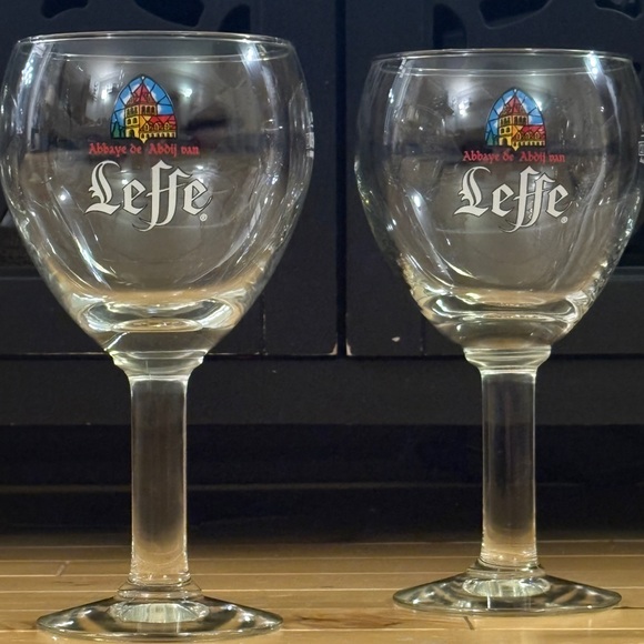 4x Leffe Branded Beer Chalices – Elegant Belgian Glassware - Picture 4 of 6